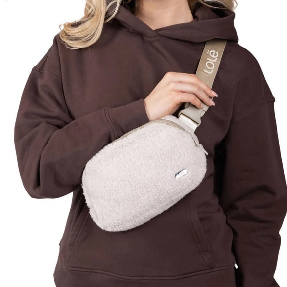 Lole Sherpa Belt Bag - Picture 2 of 7
